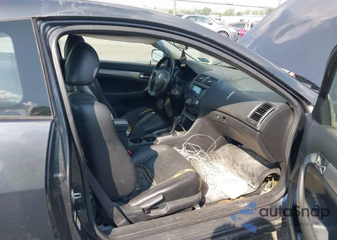 2005 Honda Accord 3.0 Ex z USA, uszkodzony, nr VIN 1HGCM82635A008226